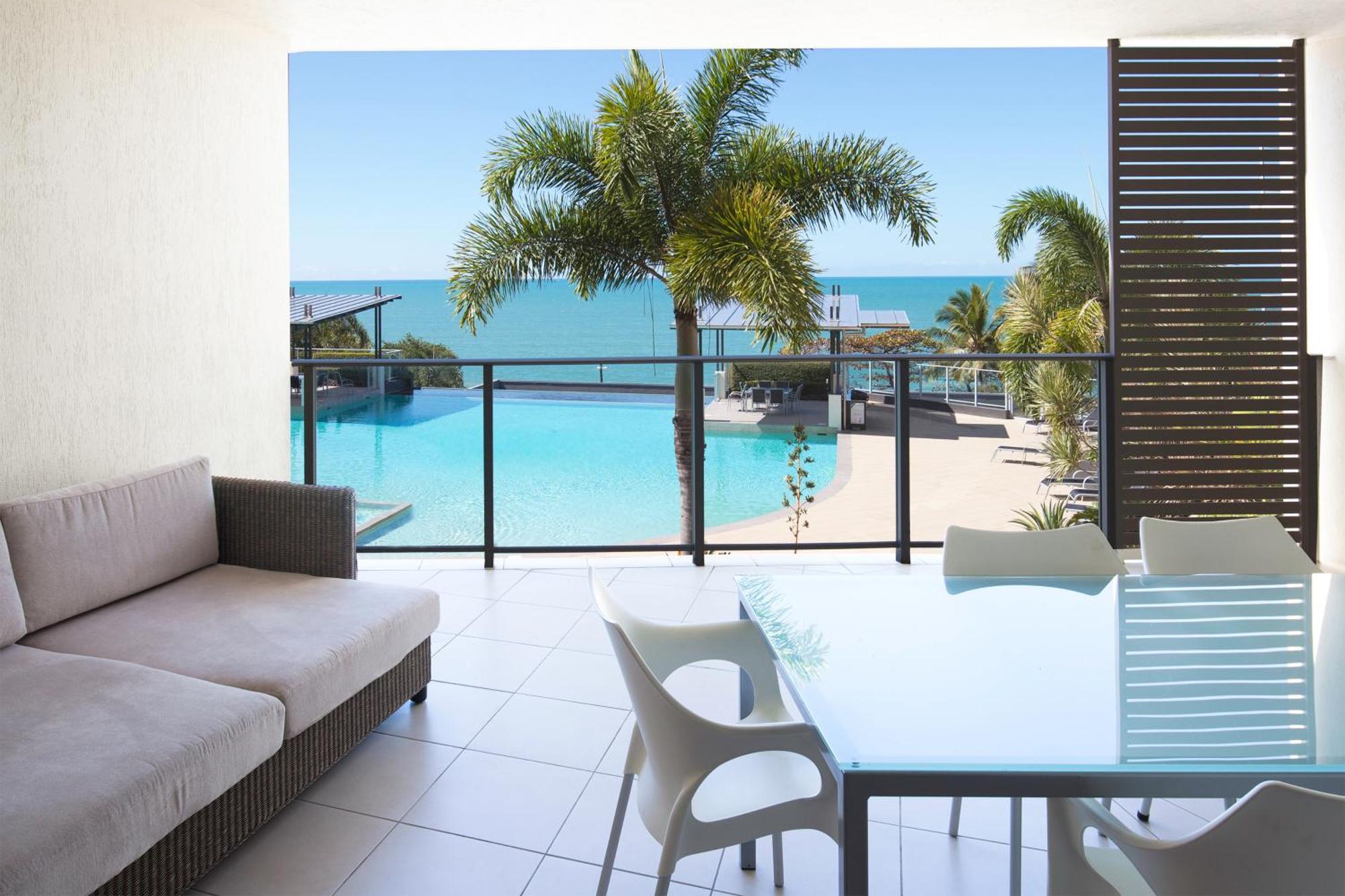 Vue Apartments Trinity Beach Buitenkant foto